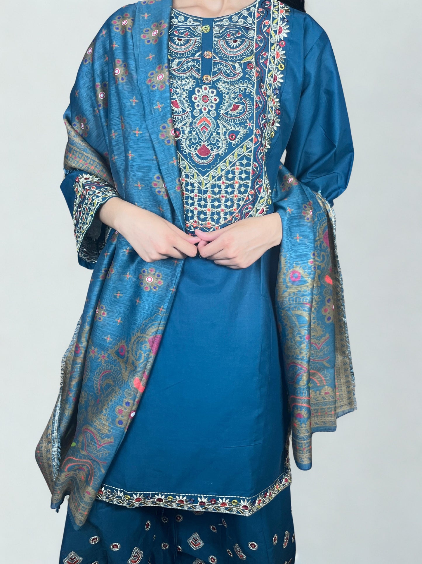 Naqsh-e-Neela - 3pc Suit