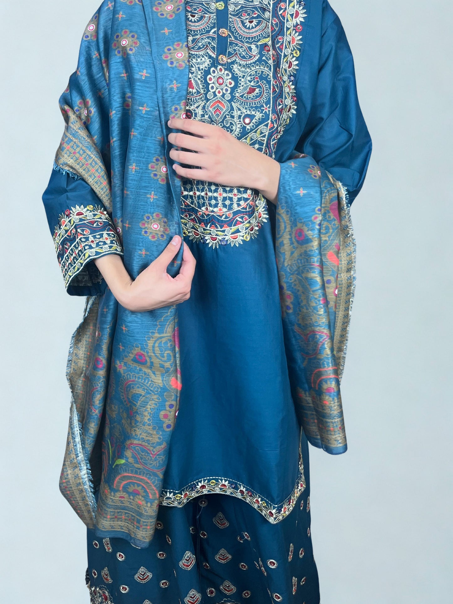 Naqsh-e-Neela - 3pc Suit
